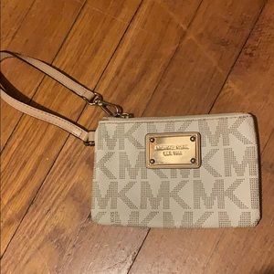 Michael Kors Wristlet Wallet